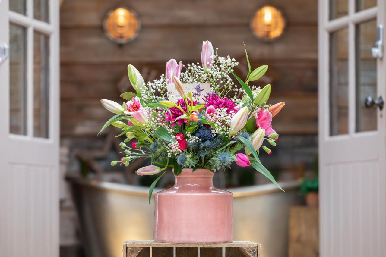 The Cowshed At Cheshire Boutique Barns Villa นันท์วิช ภายนอก รูปภาพ