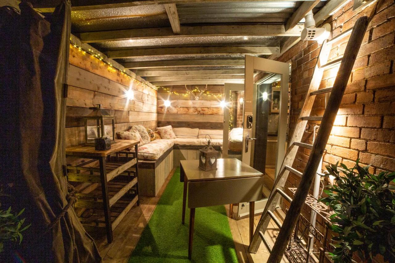 The Cowshed At Cheshire Boutique Barns Villa นันท์วิช ภายนอก รูปภาพ